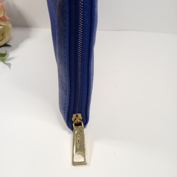 Liz Claiborne 10"x 8.5" Padded Tablet Sleeve. Liz Claiborne Padded Tablet Case. - Picture 3 of 6